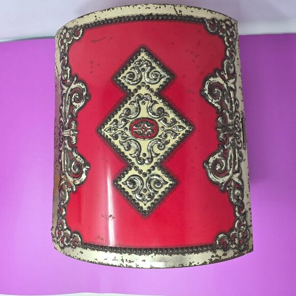 Vintage Red & Gold Ornate Metal Tin Box With Decorative Scrollwork & Hinged Lid - Picture 5 of 10